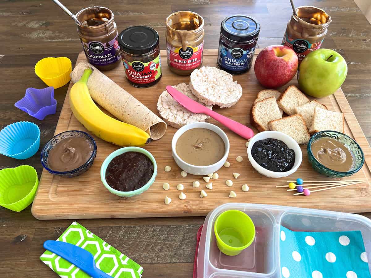 How To Make An Easy Lunch Packing Station