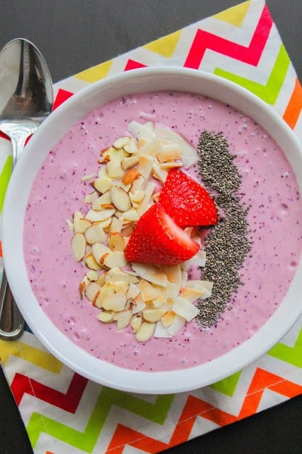 Mixed Berry Smoothie Bowl | How To Build Your Own Smoothie Bowl
